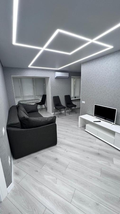 Ferienwohnung Modern Gagarina Avenue Dnipro Exterior foto