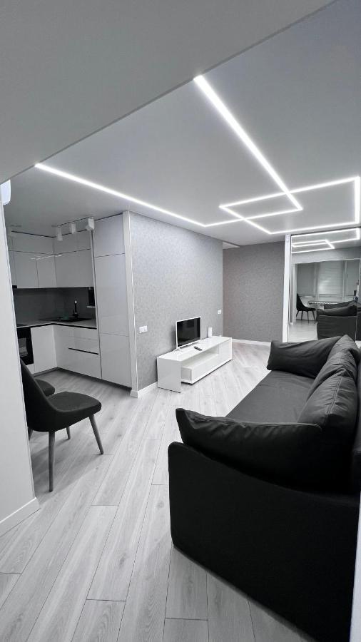 Ferienwohnung Modern Gagarina Avenue Dnipro Exterior foto