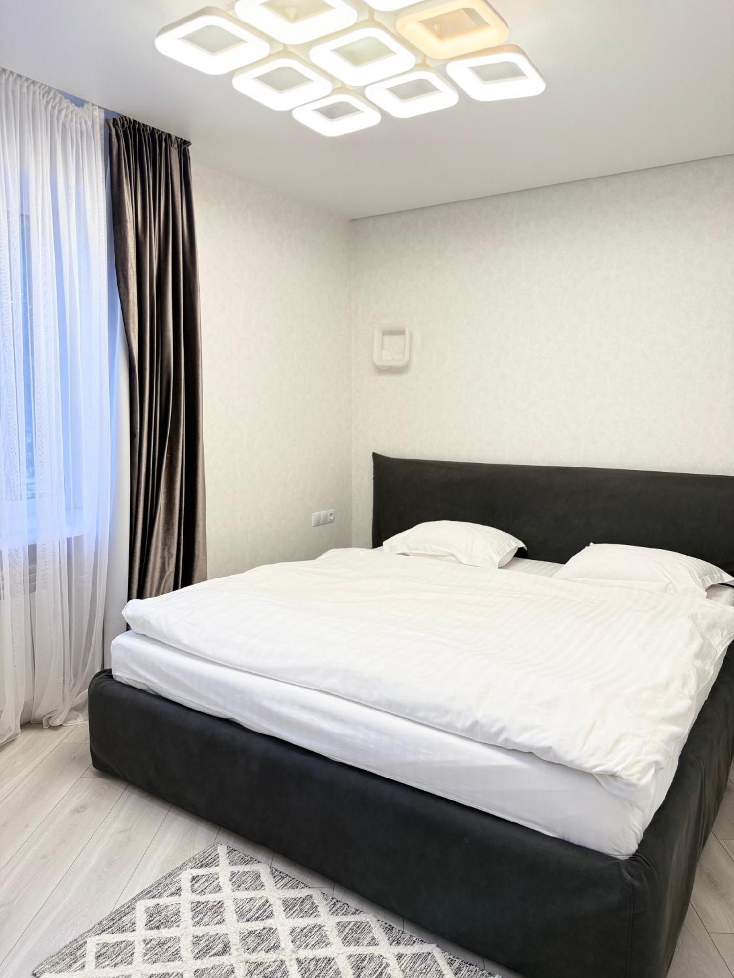 Ferienwohnung Modern Gagarina Avenue Dnipro Exterior foto